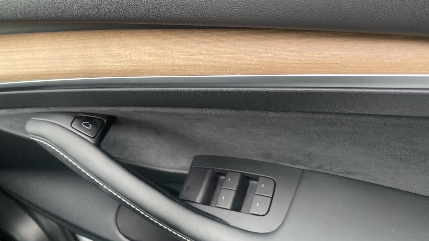 Used Tesla Model 3 2021 for sale - 76324938: Photo 24