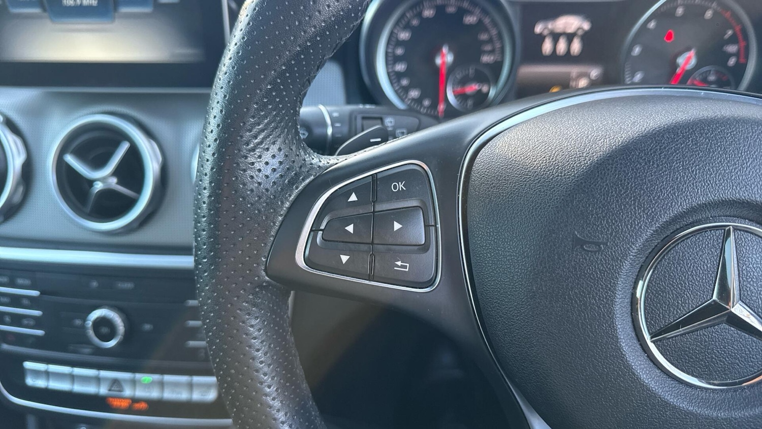 Used Mercedes-Benz GLA 2019 for sale - 78021369: Photo 15