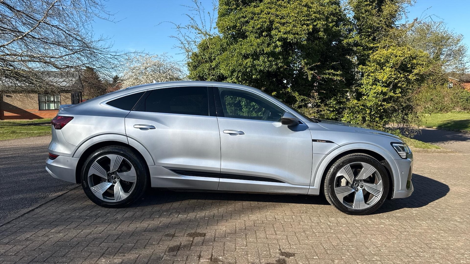 Used Audi e-tron 2022 for sale - 78179849: Photo 4