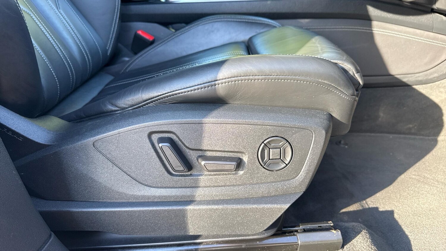 Used Audi e-tron 2022 for sale - 78179849: Photo 41