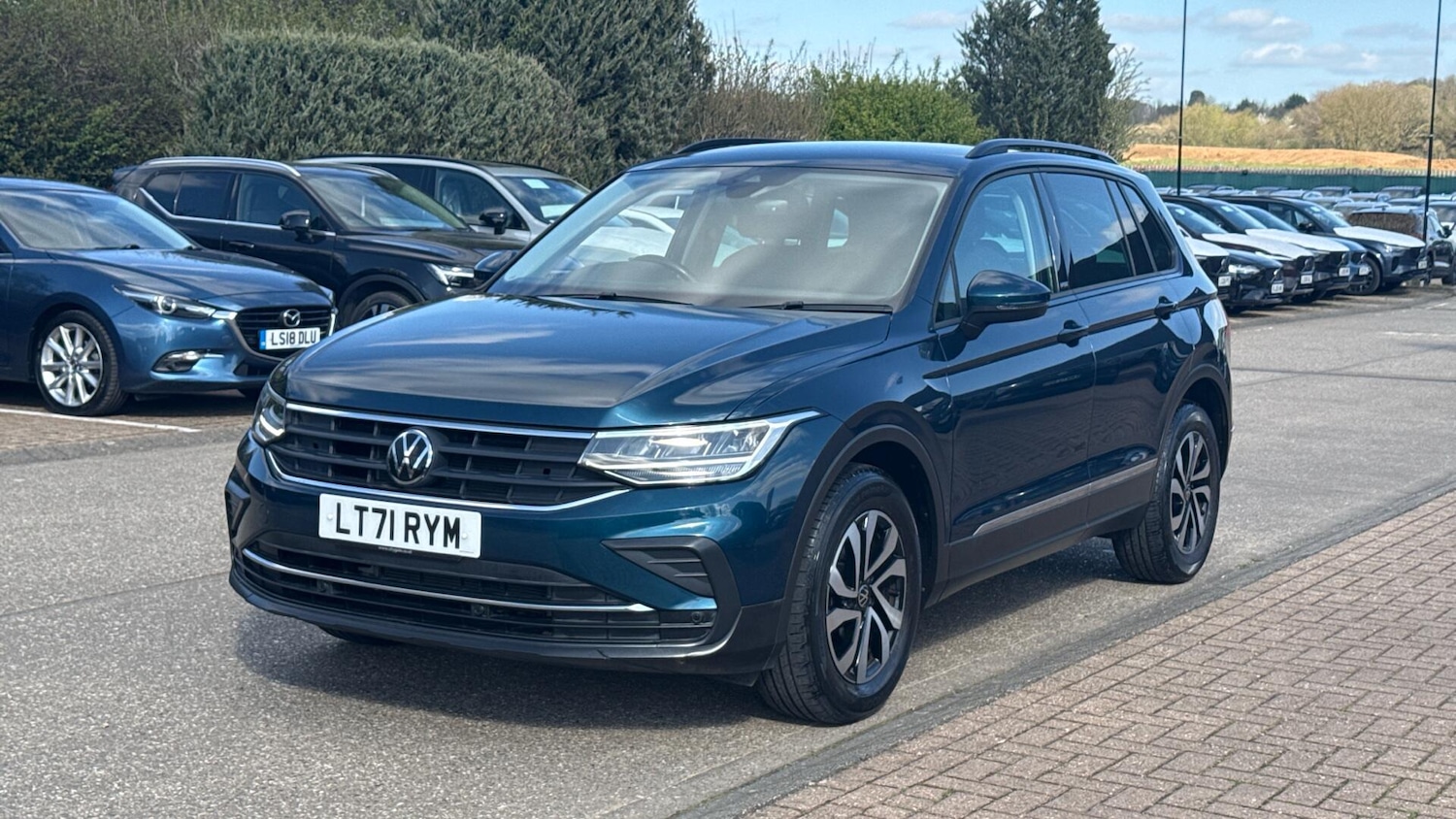 Used Volkswagen Tiguan 2021 for sale - 78133639: Photo 2