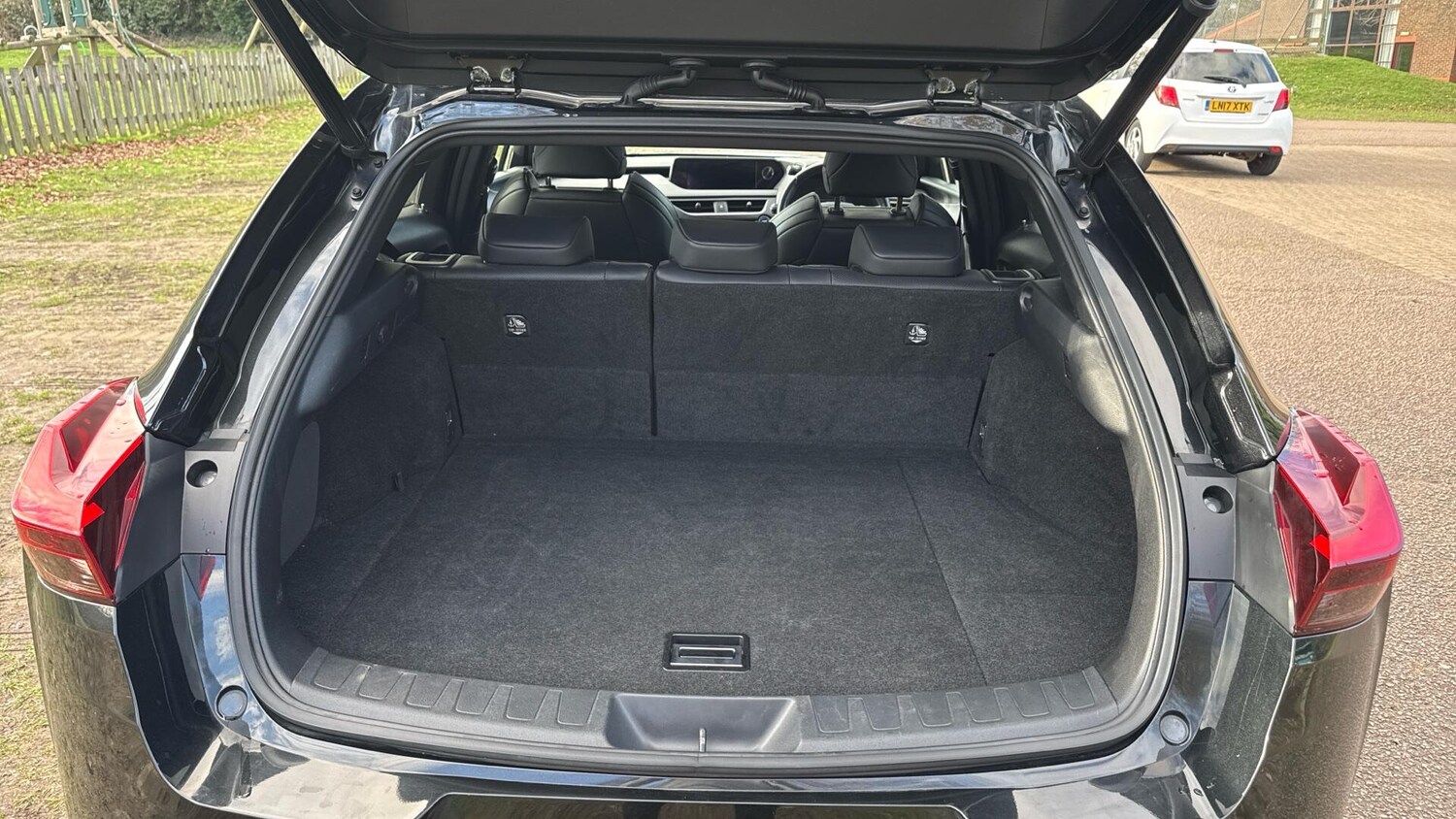 Used Lexus UX 2020 for sale - 78021356: Photo 35