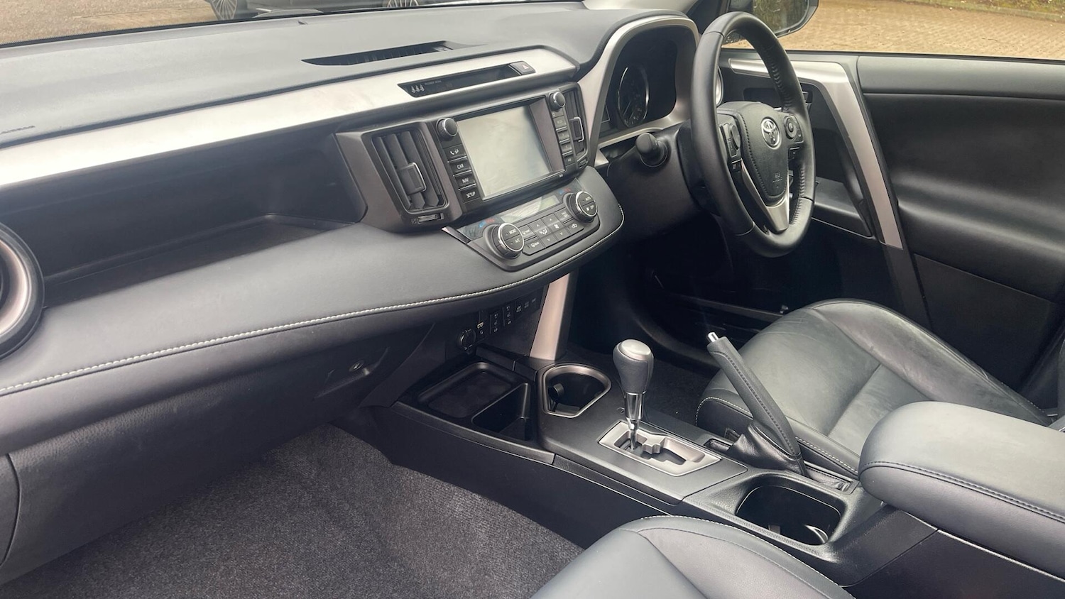 Used Toyota RAV4 2016 for sale - 78021357: Photo 5