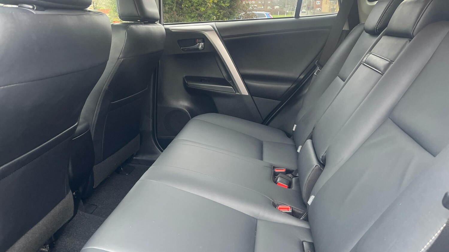 Used Toyota RAV4 2016 for sale - 78021357: Photo 9