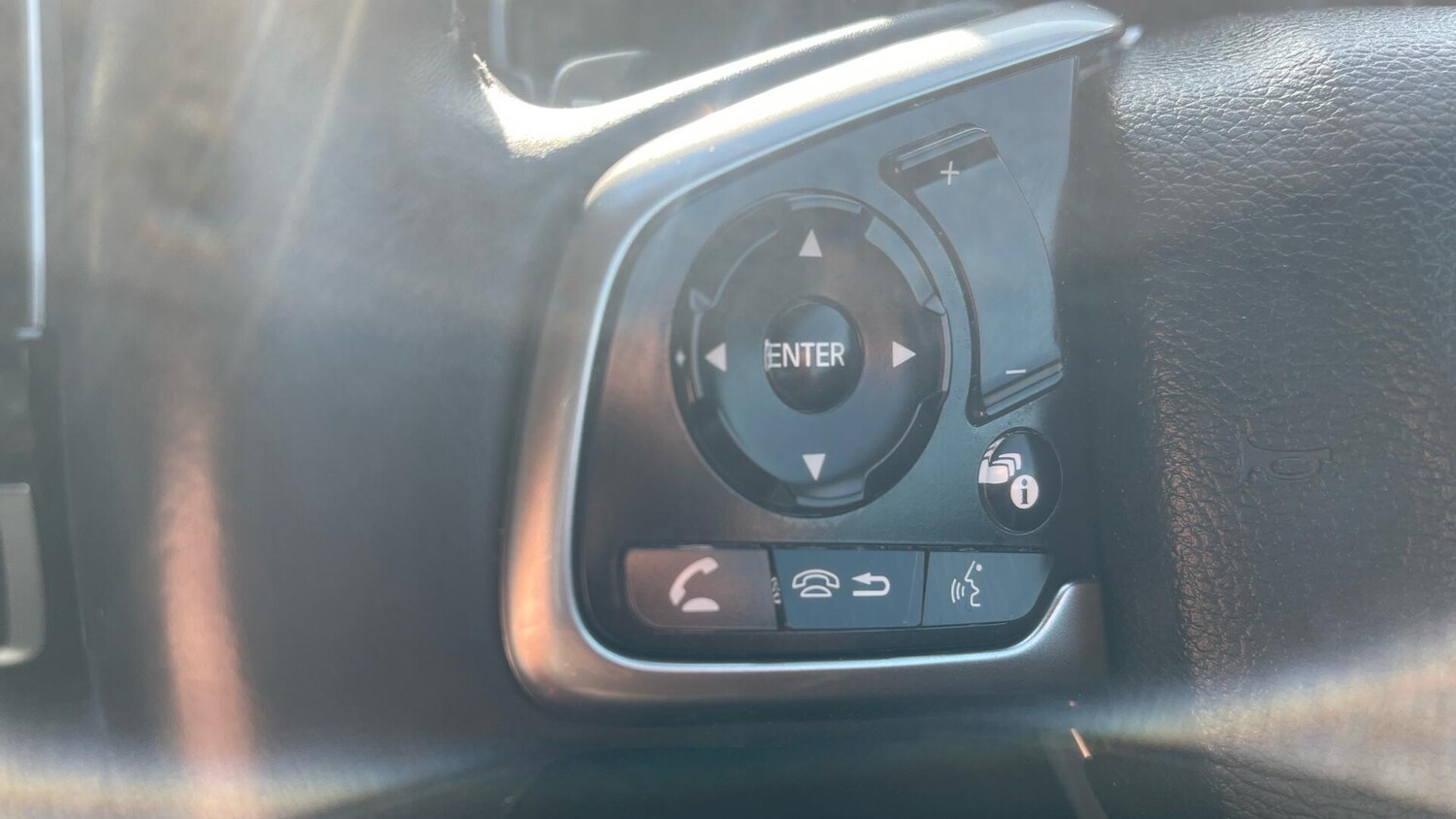 Used Honda CR-V 2023 for sale - 78021372: Photo 16