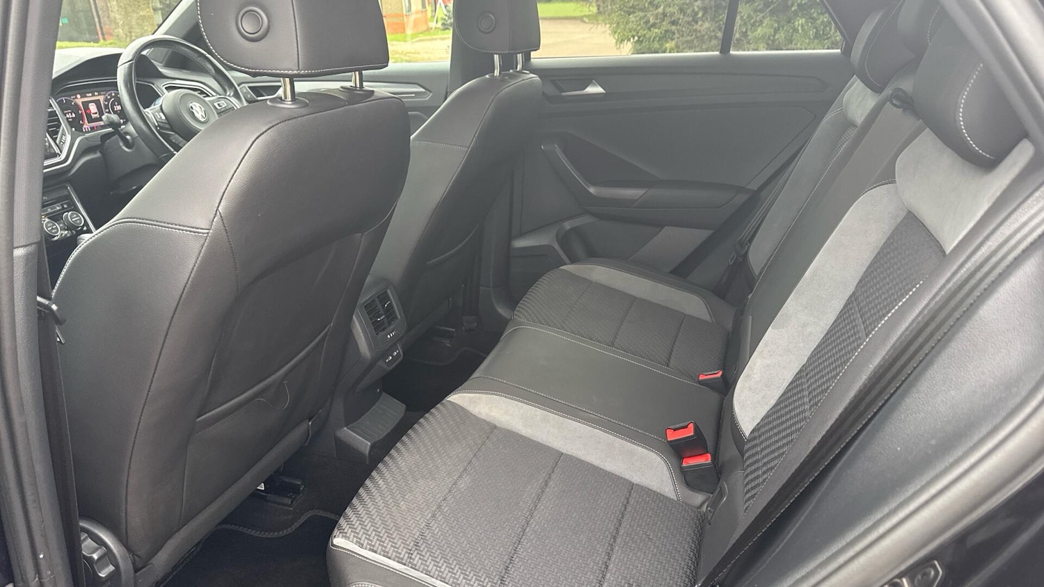 Used Volkswagen T-Roc 2021 for sale - 78055311: Photo 14