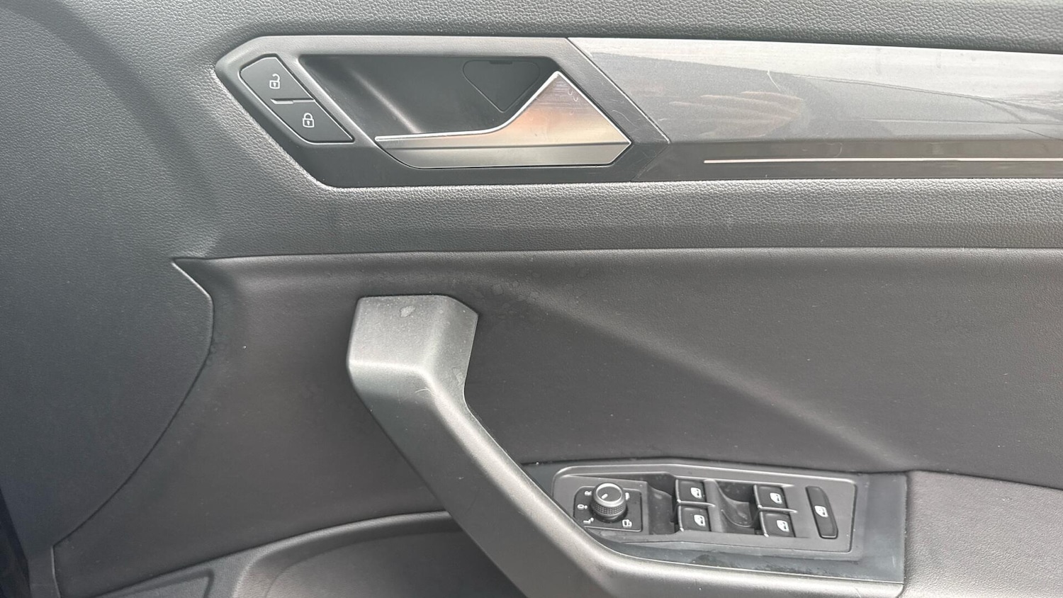 Used Volkswagen T-Roc 2021 for sale - 78055311: Photo 24