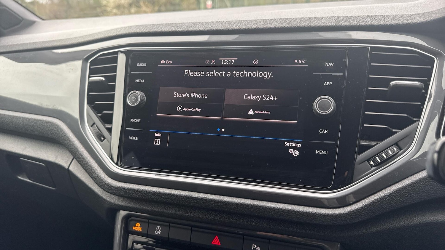 Used Volkswagen T-Roc 2021 for sale - 78055311: Photo 26