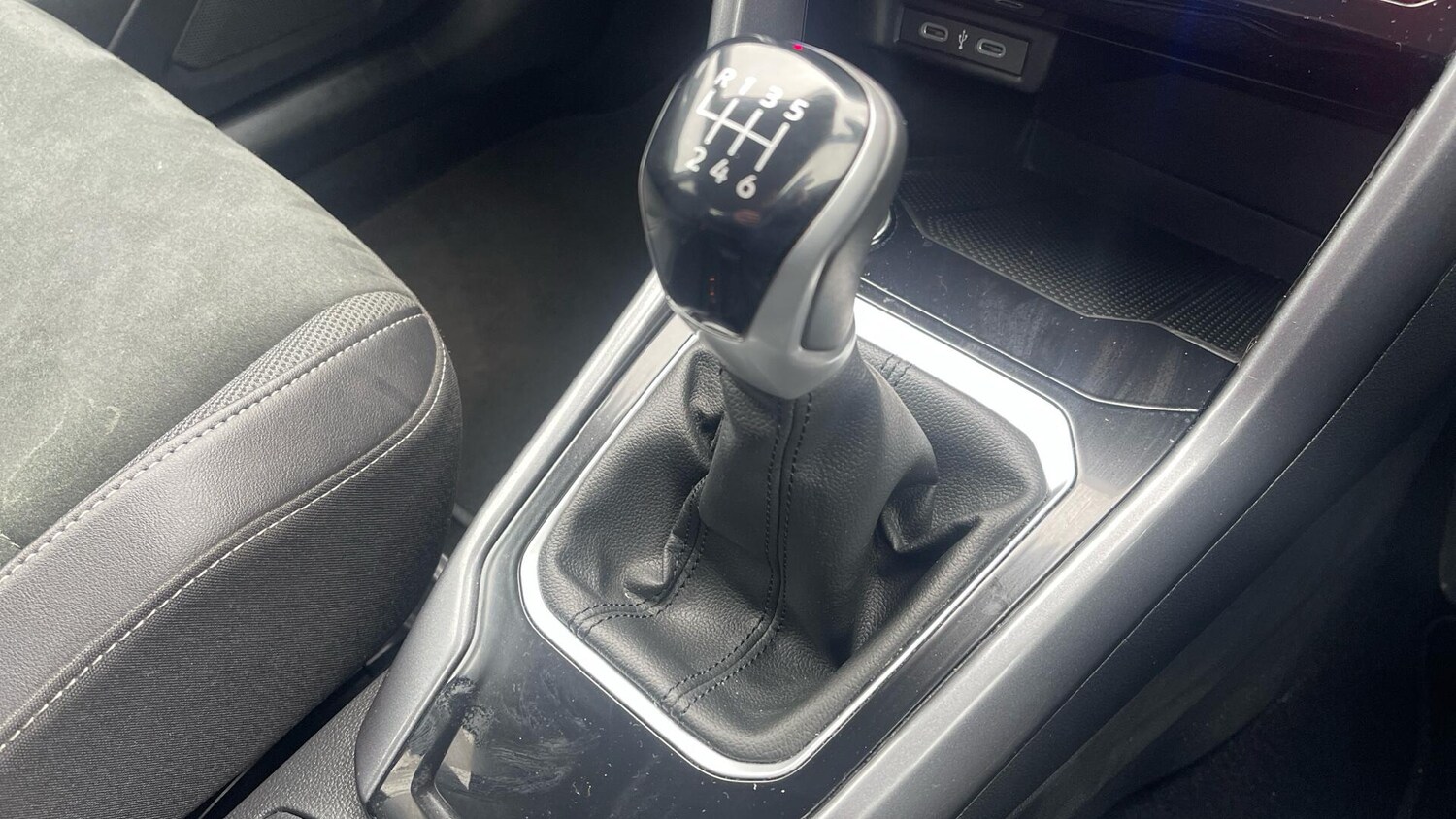 Used Volkswagen T-Roc 2023 for sale - 78021355: Photo 13