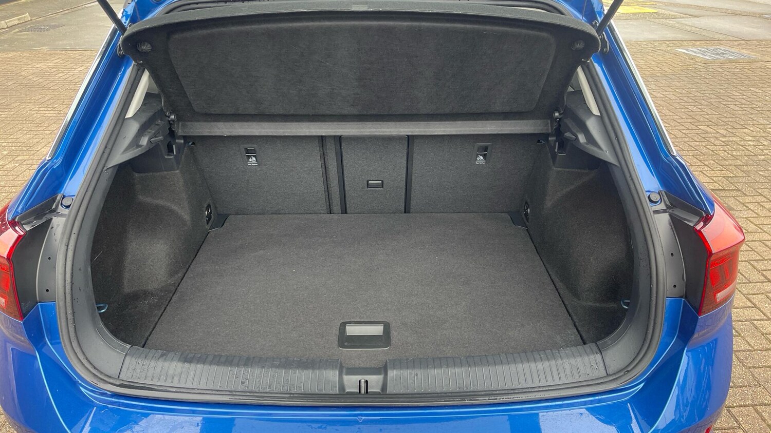 Used Volkswagen T-Roc 2023 for sale - 78021355: Photo 40