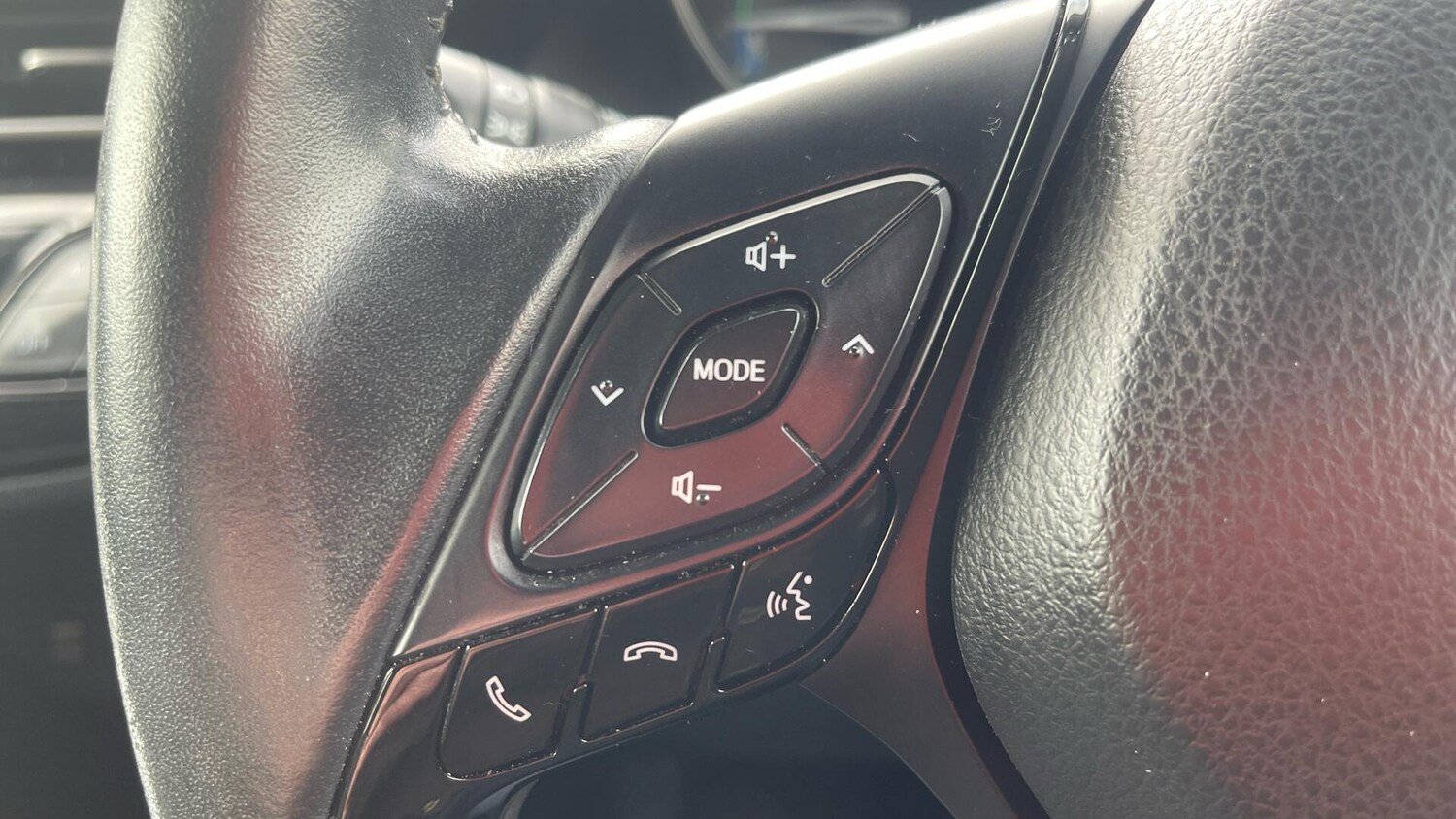 Used Toyota C-HR 2020 for sale - 78021374: Photo 19