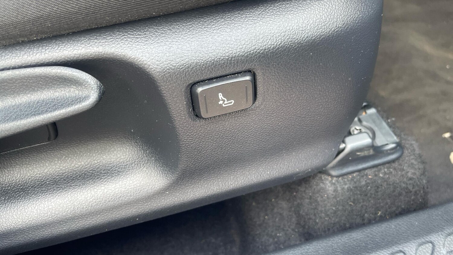 Used Toyota C-HR 2020 for sale - 78021374: Photo 23