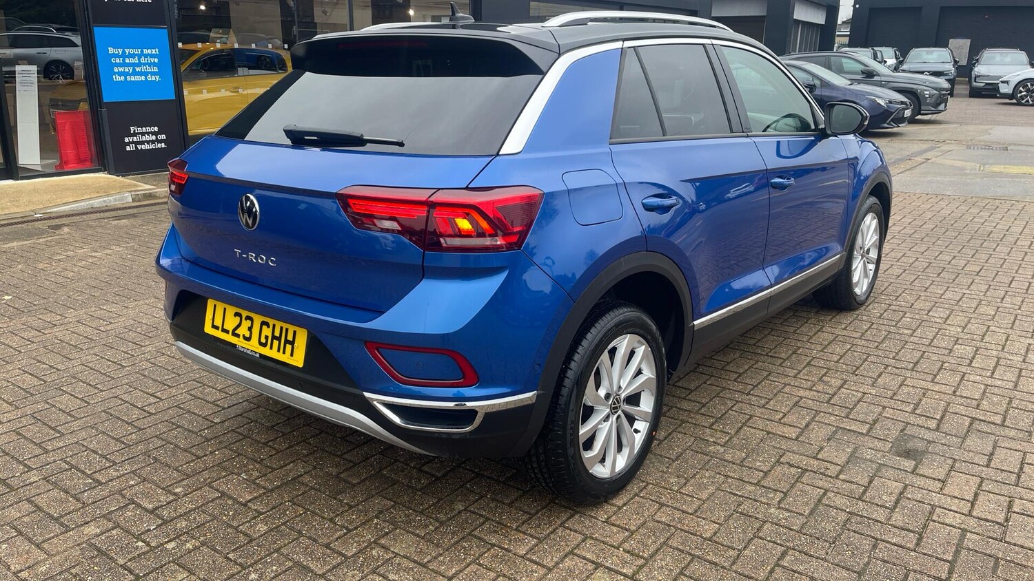 Used Volkswagen T-Roc 2023 for sale - 78211940: Photo 10