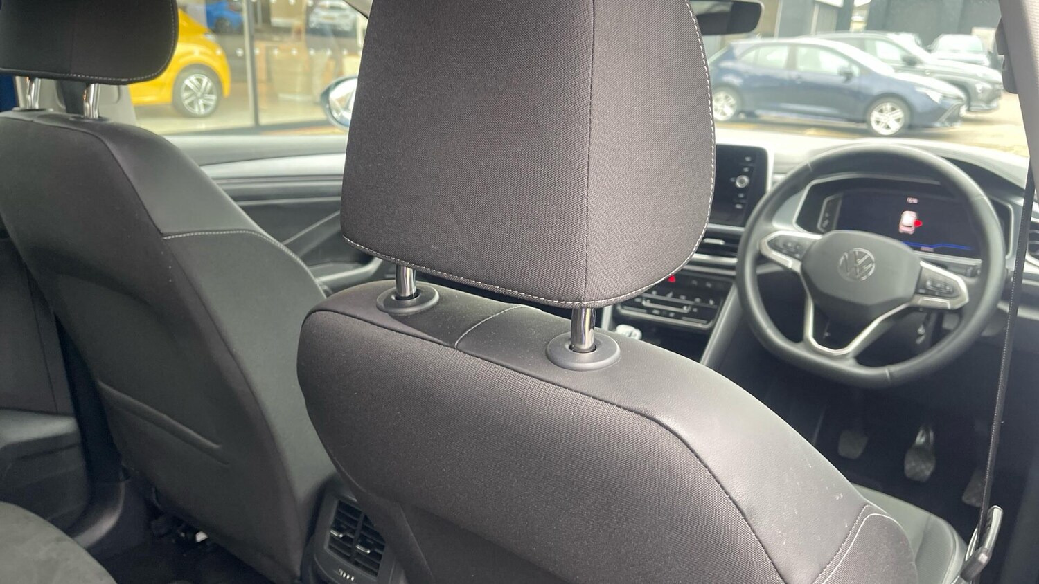 Used Volkswagen T-Roc 2023 for sale - 78211940: Photo 14