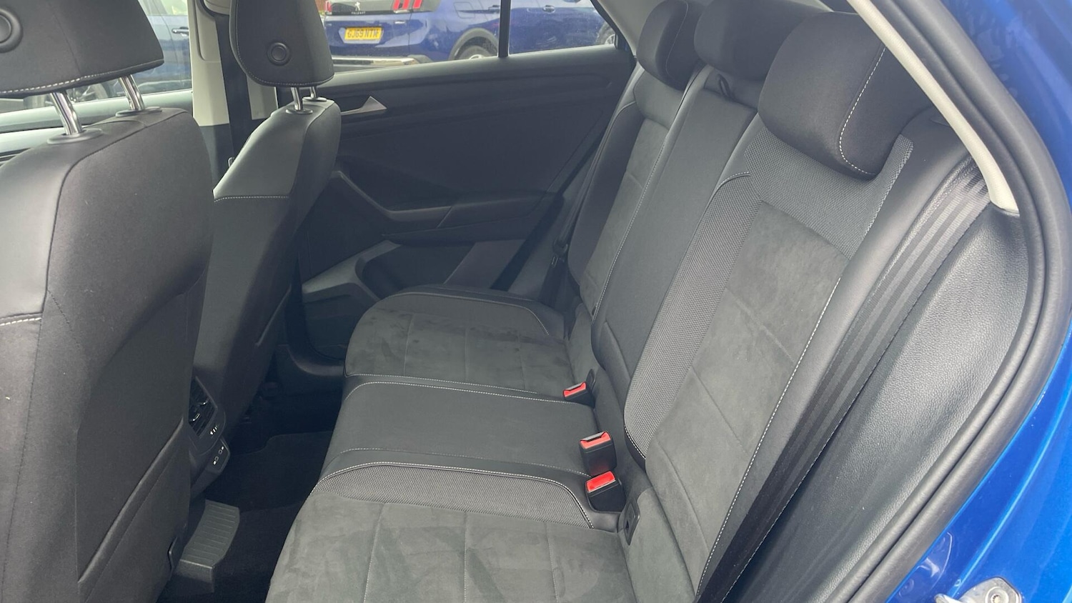 Used Volkswagen T-Roc 2023 for sale - 78211940: Photo 16