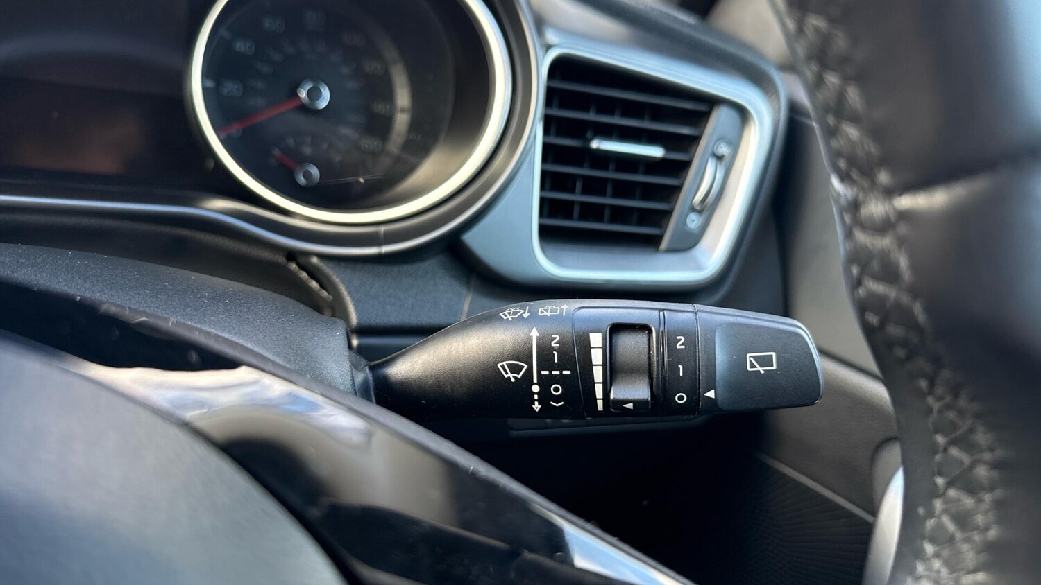 Used Kia XCeed 2023 for sale - 78021360: Photo 18