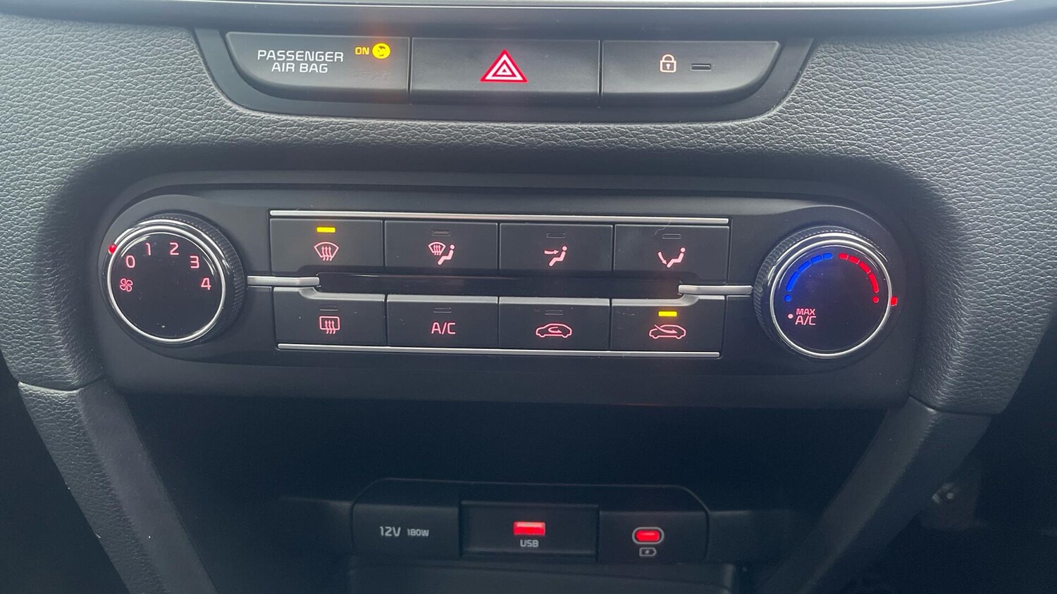 Used Kia XCeed 2023 for sale - 78021360: Photo 22