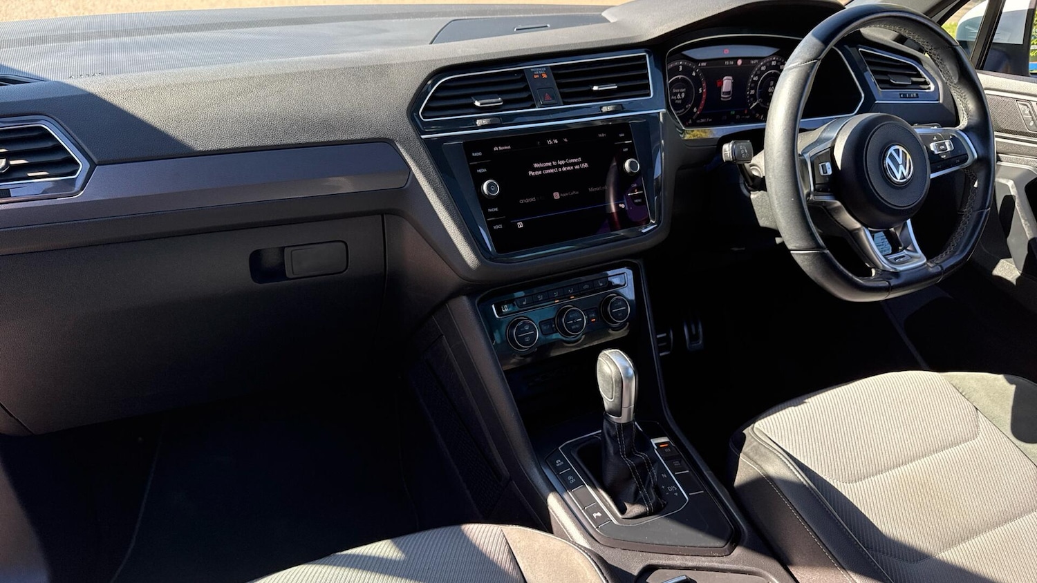 Used Volkswagen Tiguan 2019 for sale - 78179848: Photo 7