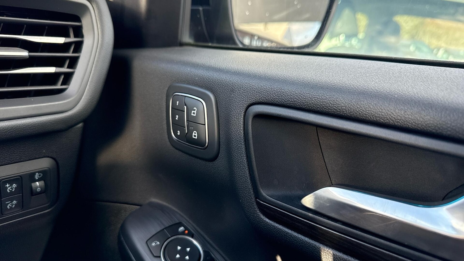 Used Ford Kuga 2022 for sale - 78021359: Photo 17