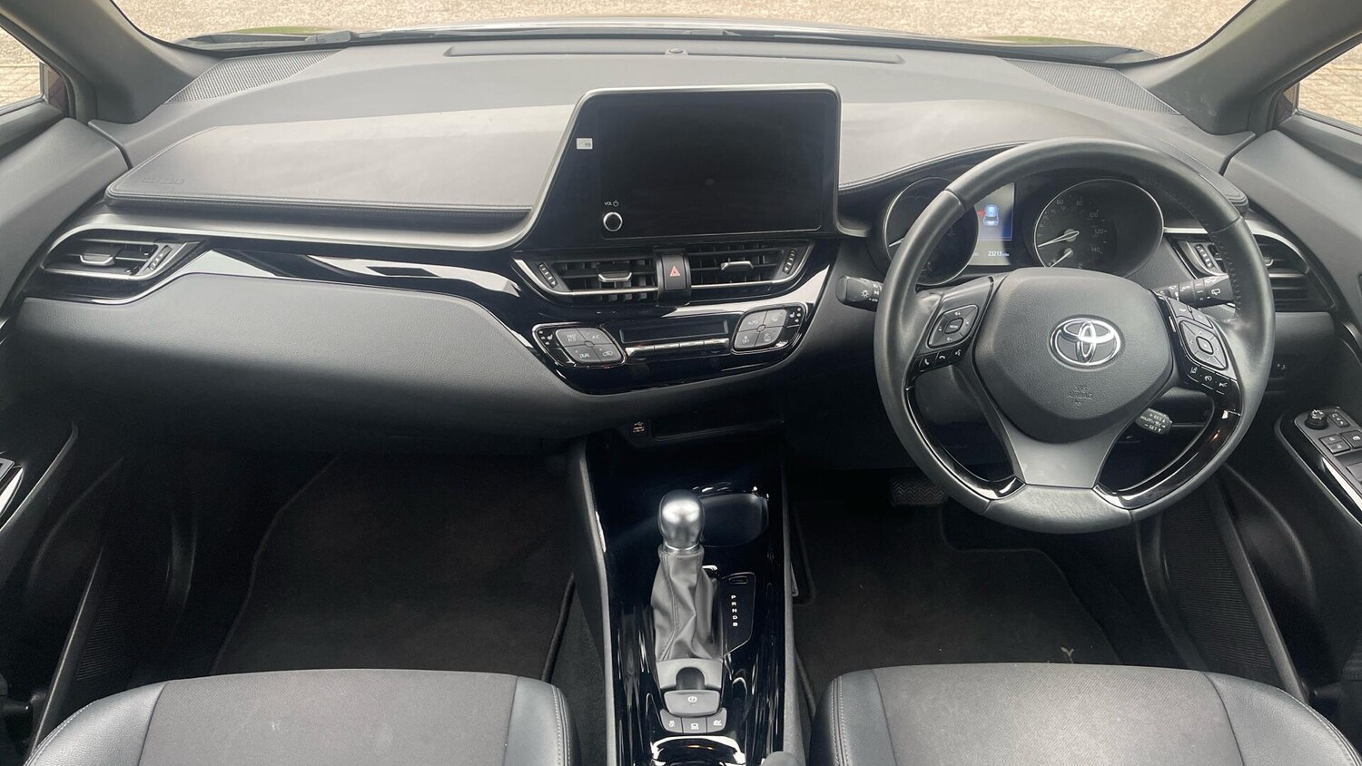 Used Toyota C-HR 2023 for sale - 78021368: Photo 12