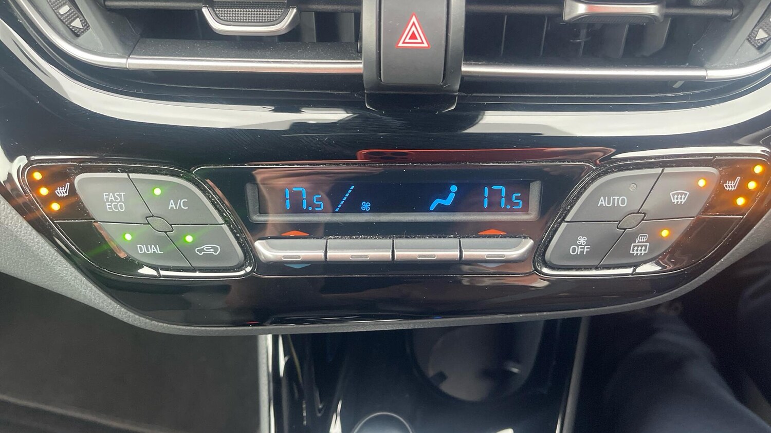 Used Toyota C-HR 2023 for sale - 78021368: Photo 40