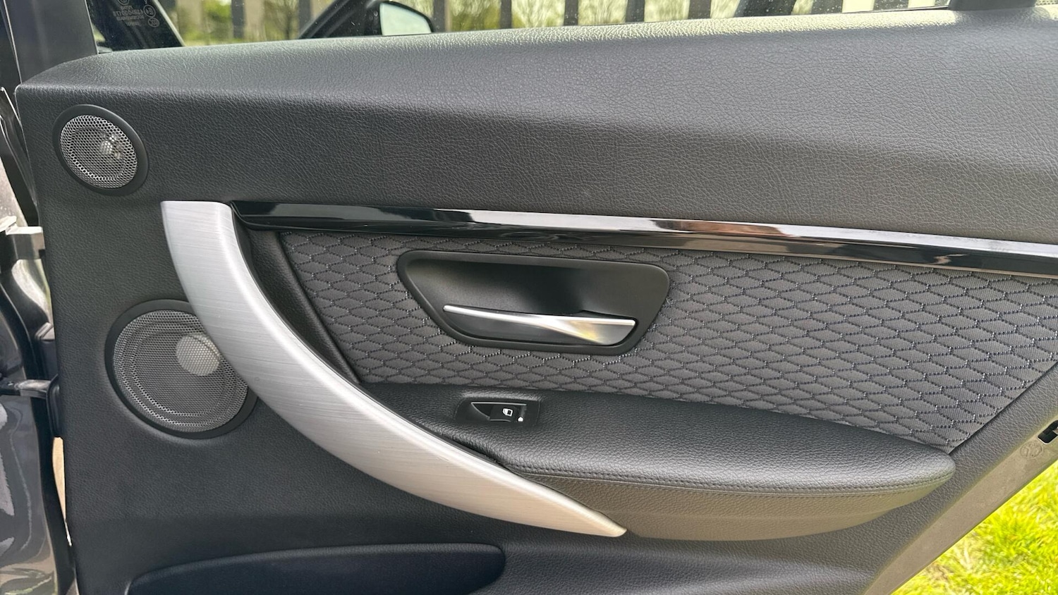 Used BMW 3 Series 2016 for sale - 78187025: Photo 22