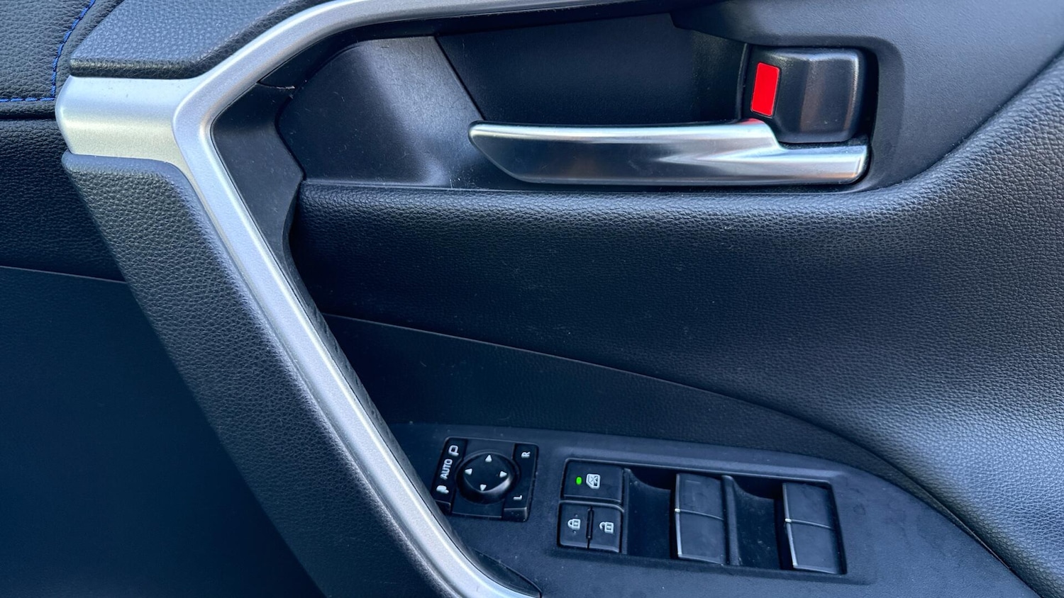 Used Toyota RAV4 2021 for sale - 78021363: Photo 12