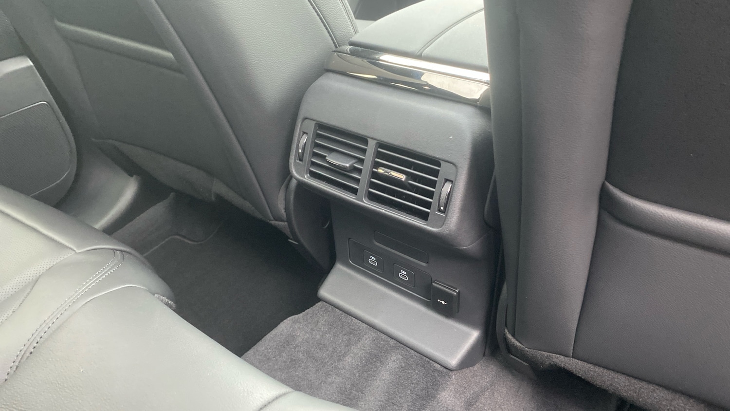 Used Land Rover Range Rover Velar 2026 for sale - 78015098: Photo 18