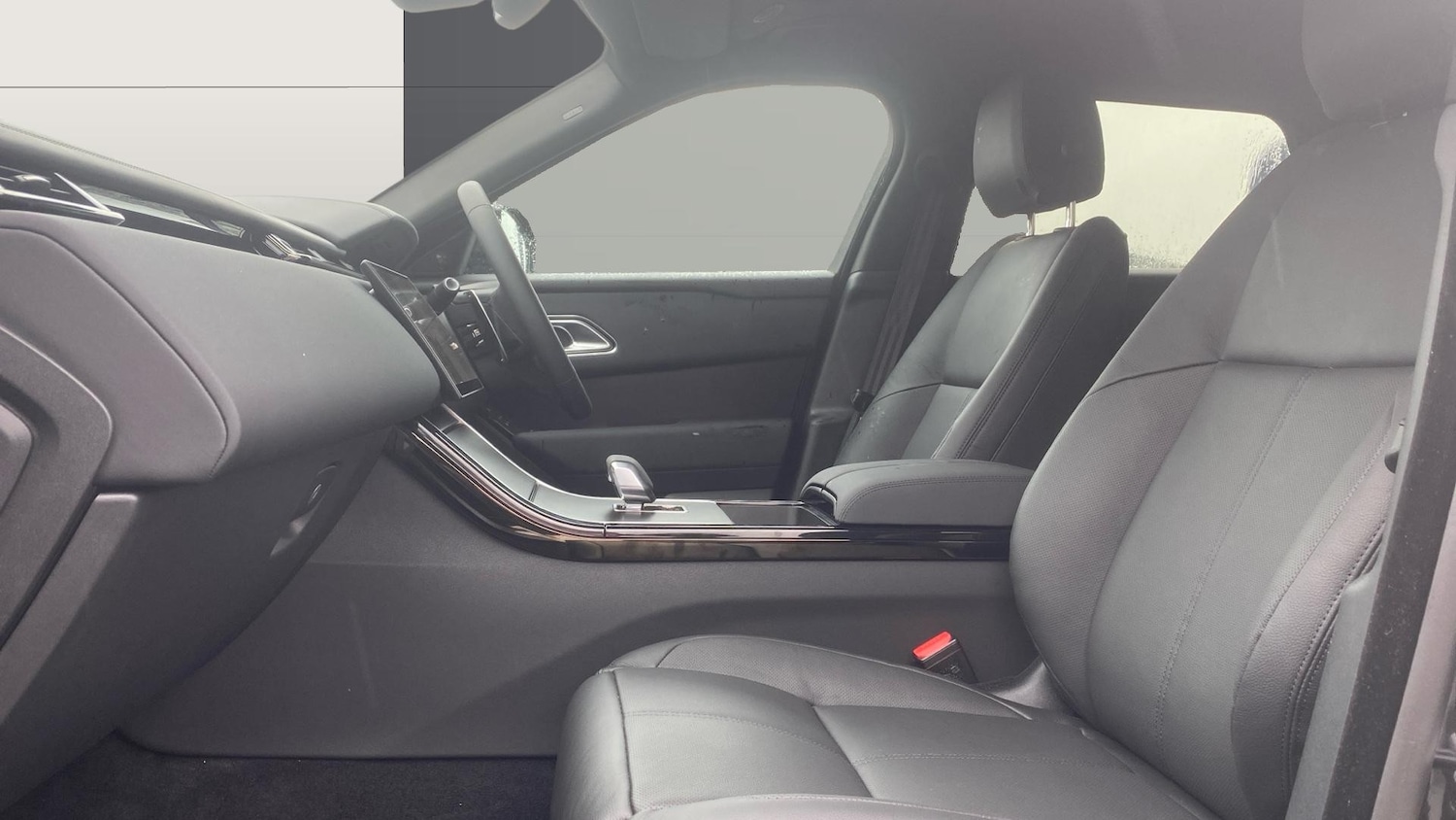 Used Land Rover Range Rover Velar 2026 for sale - 78015098: Photo 3