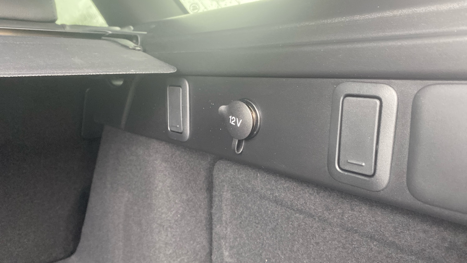 Used Land Rover Range Rover Velar 2026 for sale - 78015098: Photo 37