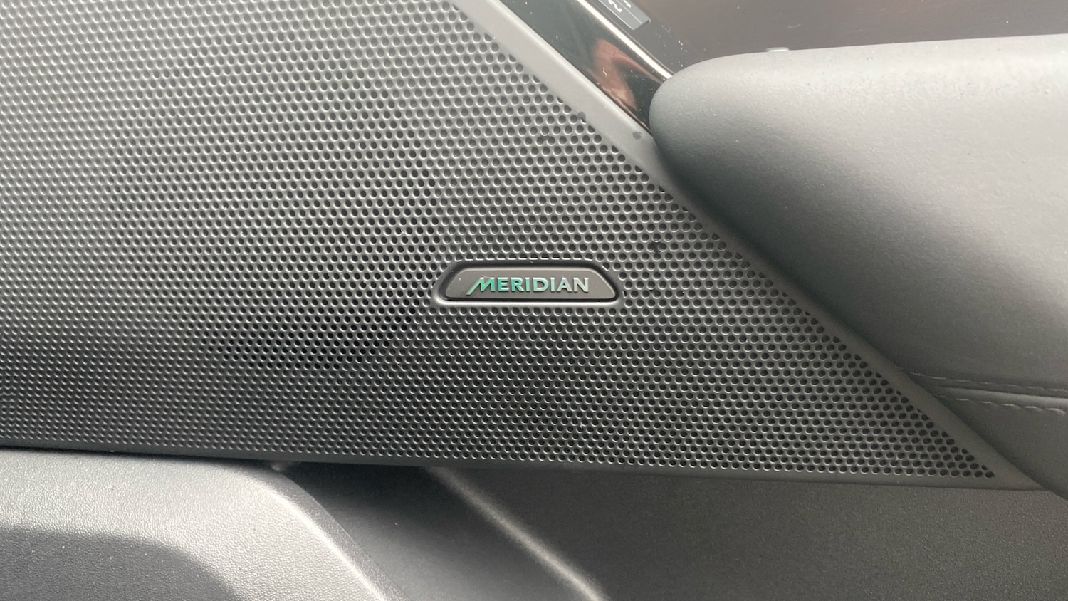 Used Land Rover Range Rover Velar 2026 for sale - 78015098: Photo 47