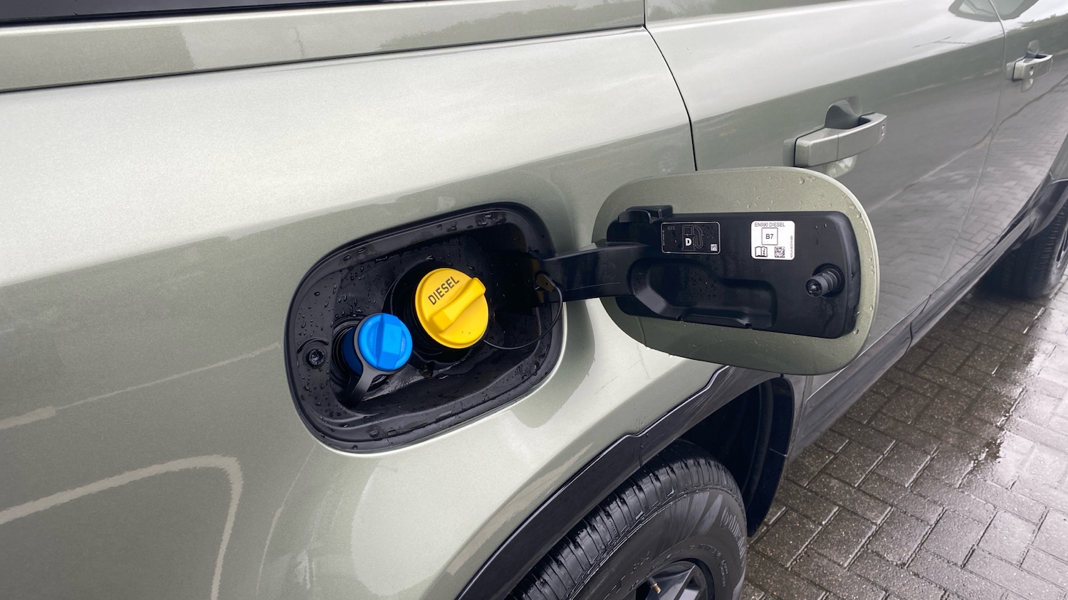 Used Land Rover Defender 2021 for sale - 76465999: Photo 25