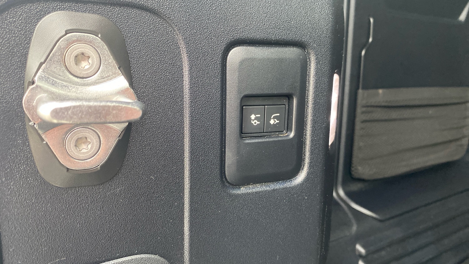 Used Land Rover Defender 2021 for sale - 76465999: Photo 39