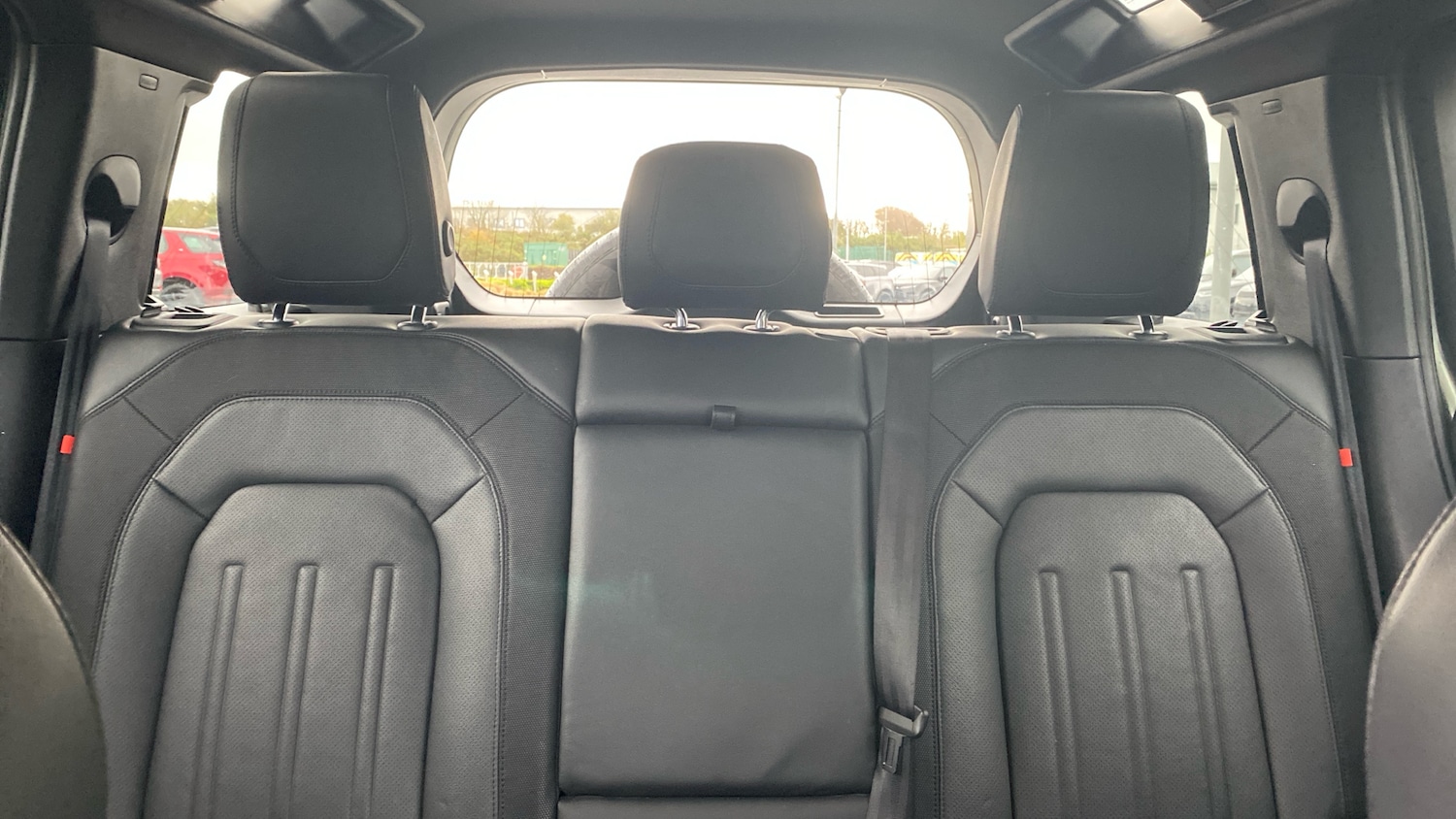 Used Land Rover Defender 2021 for sale - 76465999: Photo 53