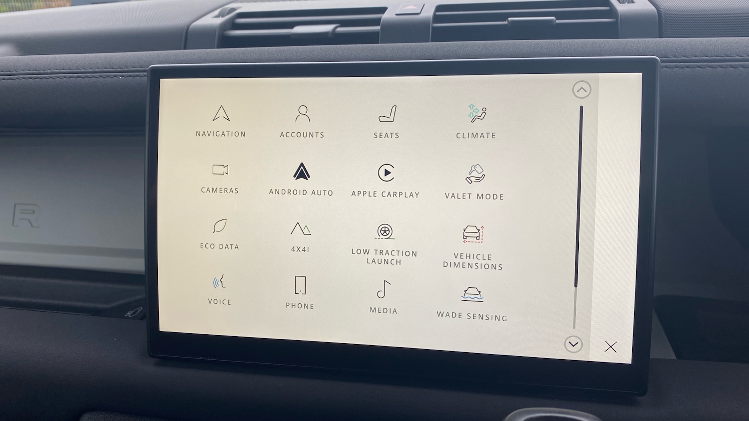 Used Land Rover Defender 2021 for sale - 76465999: Photo 58