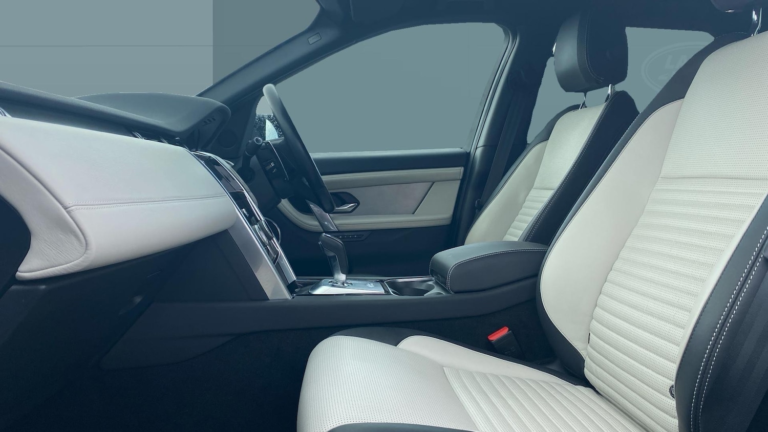 Used Land Rover Discovery Sport 2023 for sale - 77901466: Photo 3