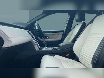 Used Land Rover Discovery Sport 2023 for sale - 77901466: Photo