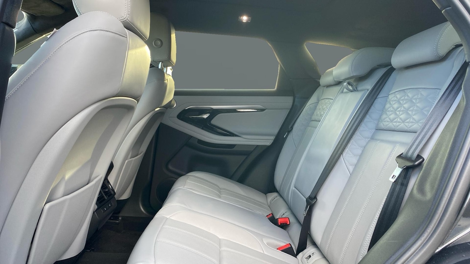 Used Land Rover Range Rover Evoque 2022 for sale - 77271236: Photo 4