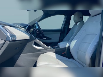 Used Jaguar E-Pace 2021 for sale - 78555968: Photo