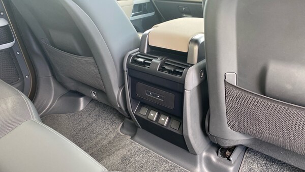 Used Land Rover Defender 2023 for sale - 76146497: Photo 18