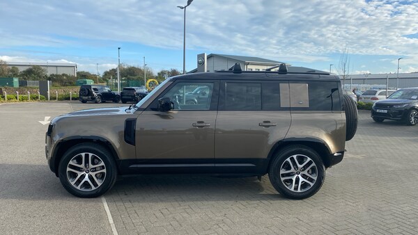 Used Land Rover Defender 2023 for sale - 76146497: Photo 31