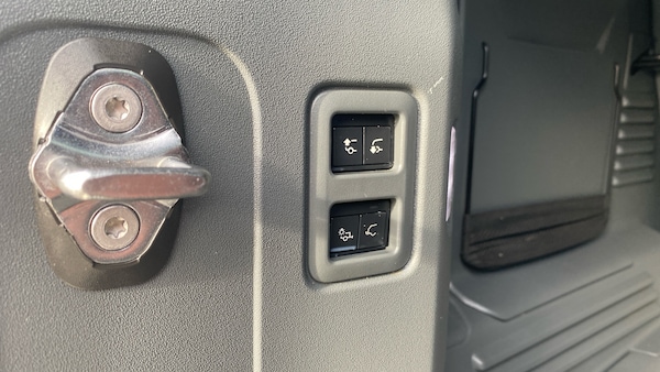 Used Land Rover Defender 2023 for sale - 76146497: Photo 36
