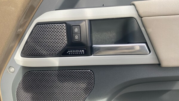 Used Land Rover Defender 2023 for sale - 76146497: Photo 44