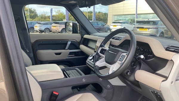 Used Land Rover Defender 2023 for sale - 76146497: Photo 47
