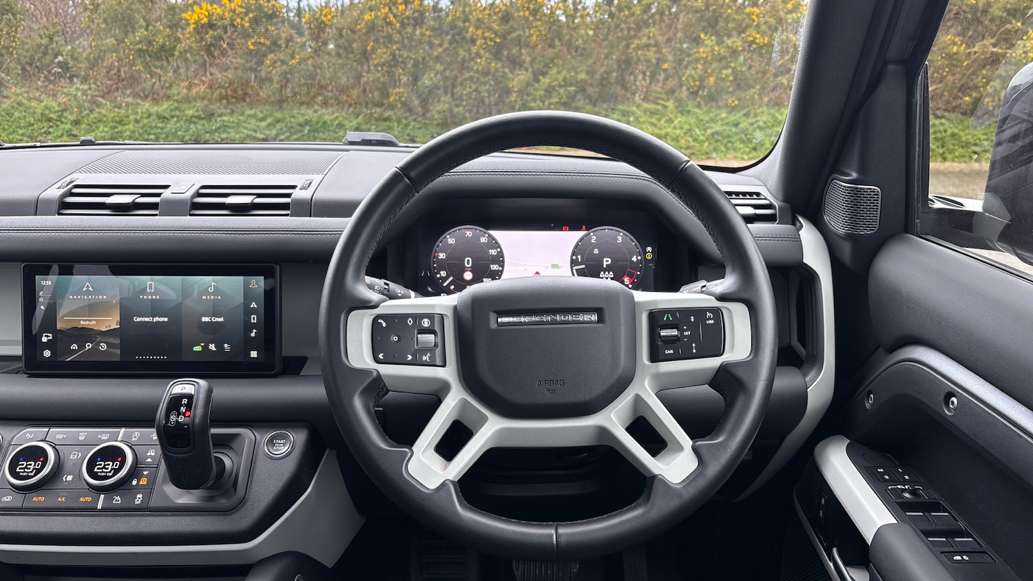 Used Land Rover Defender 2024 for sale - 78054143: Photo 15