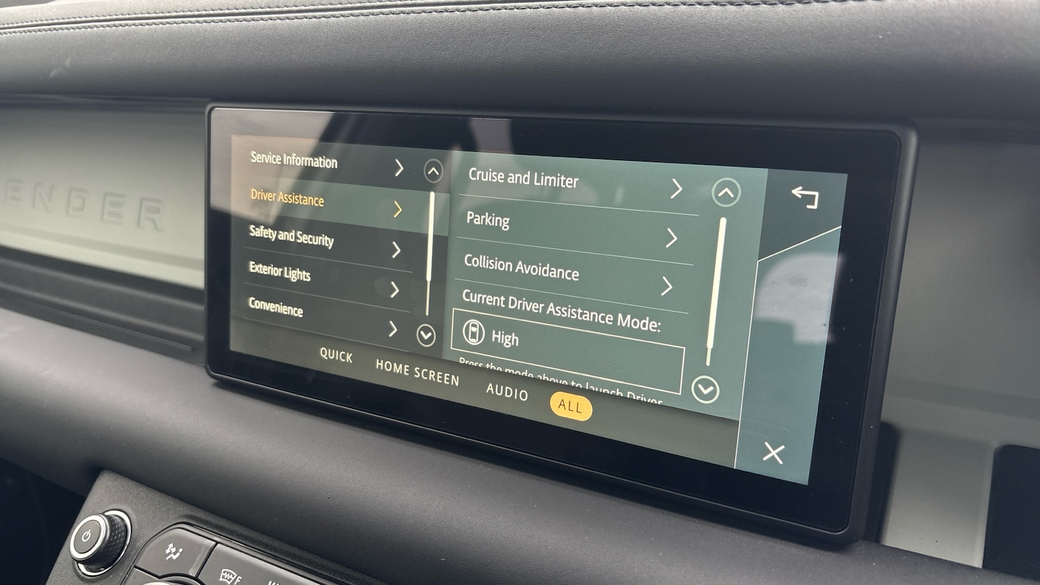 Used Land Rover Defender 2024 for sale - 78054143: Photo 41