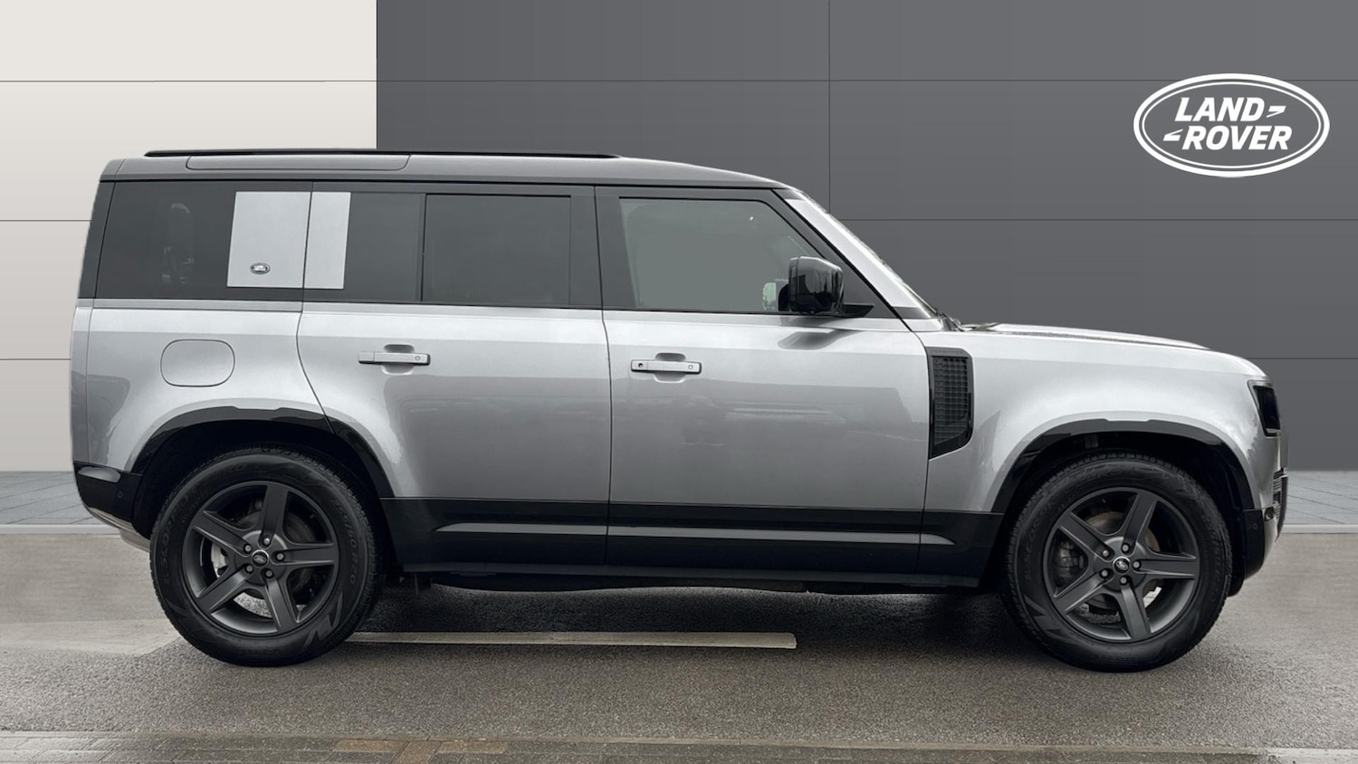 Used Land Rover Defender 2024 for sale - 78054143: Photo 5