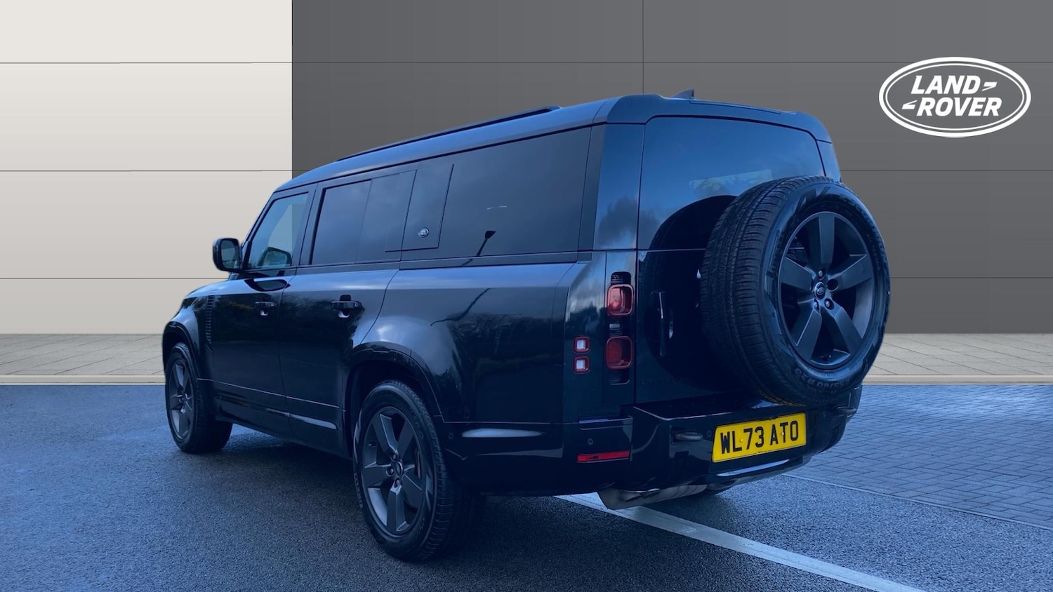 Used Land Rover Defender 2024 for sale - 77337485: Photo 2