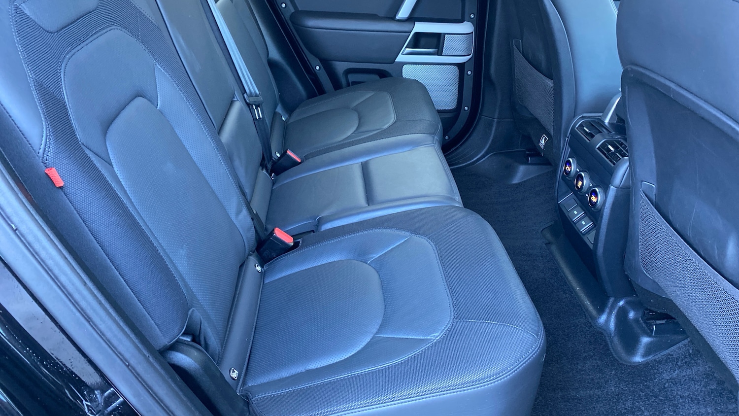 Used Land Rover Defender 2024 for sale - 77337485: Photo 44