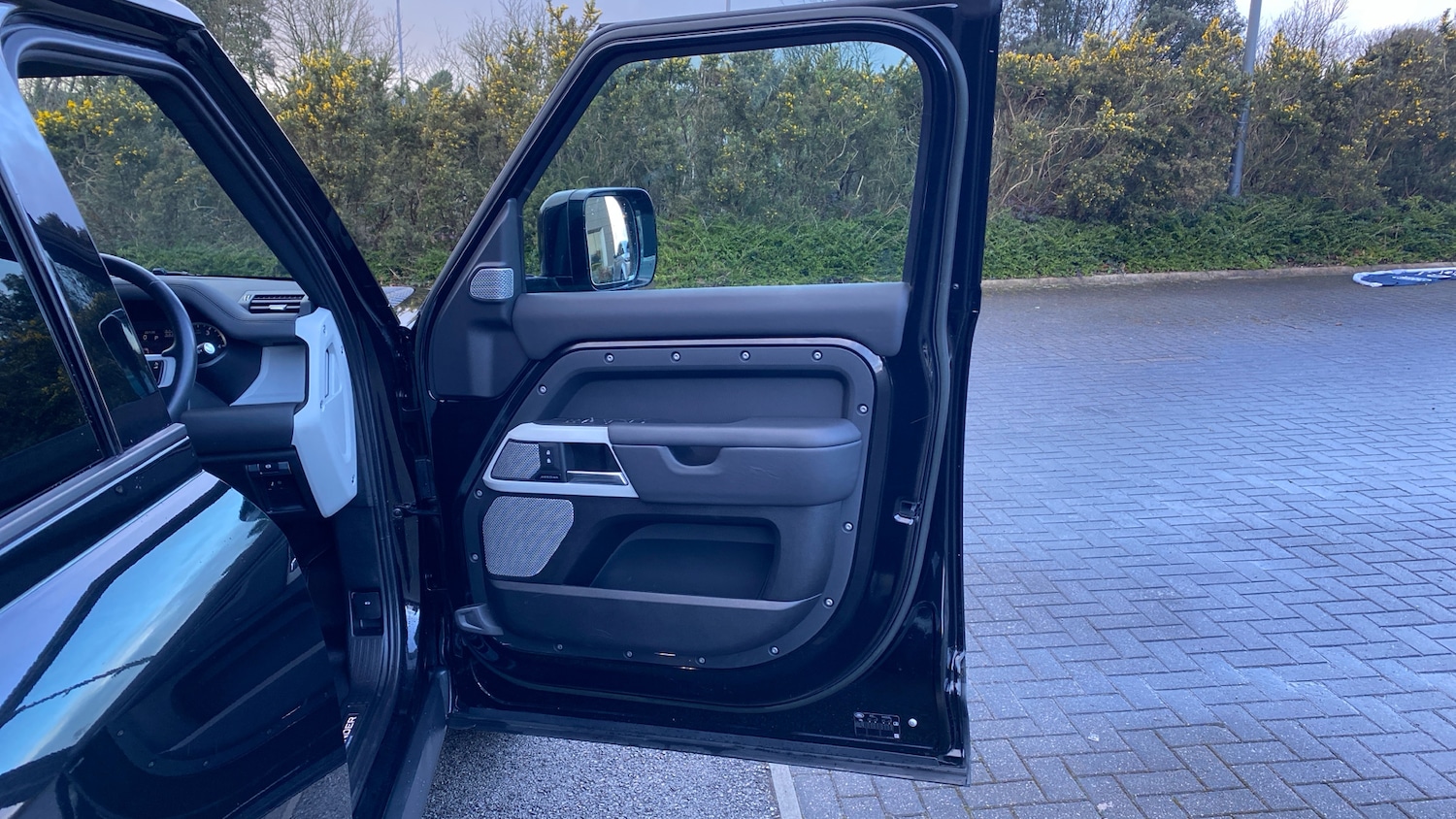 Used Land Rover Defender 2024 for sale - 77337485: Photo 49